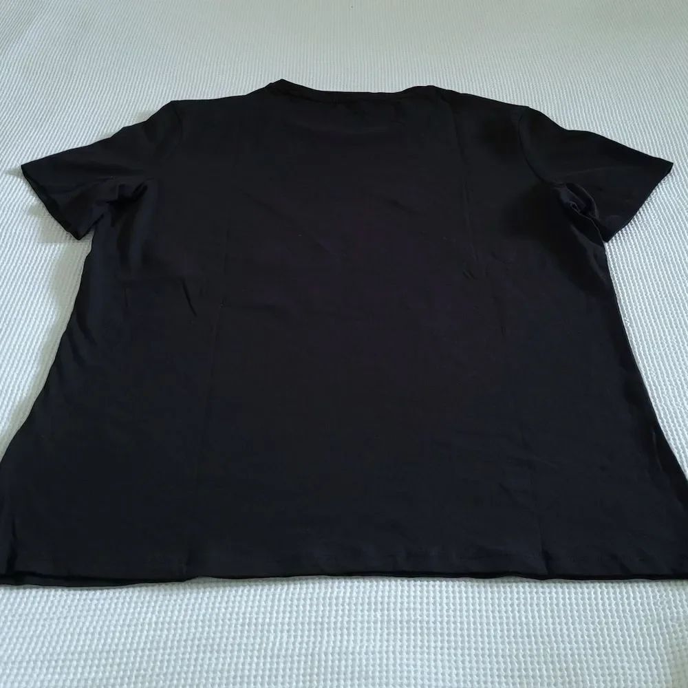 Guess❓Black🖤 Leopard🐆 Print Graphic Tee👕 - NWT - Picture 10 of 10